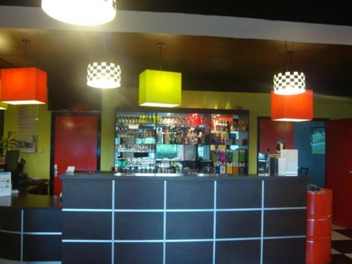 Enzo Hotels Vierzon By Kyriad Direct Exteriör bild