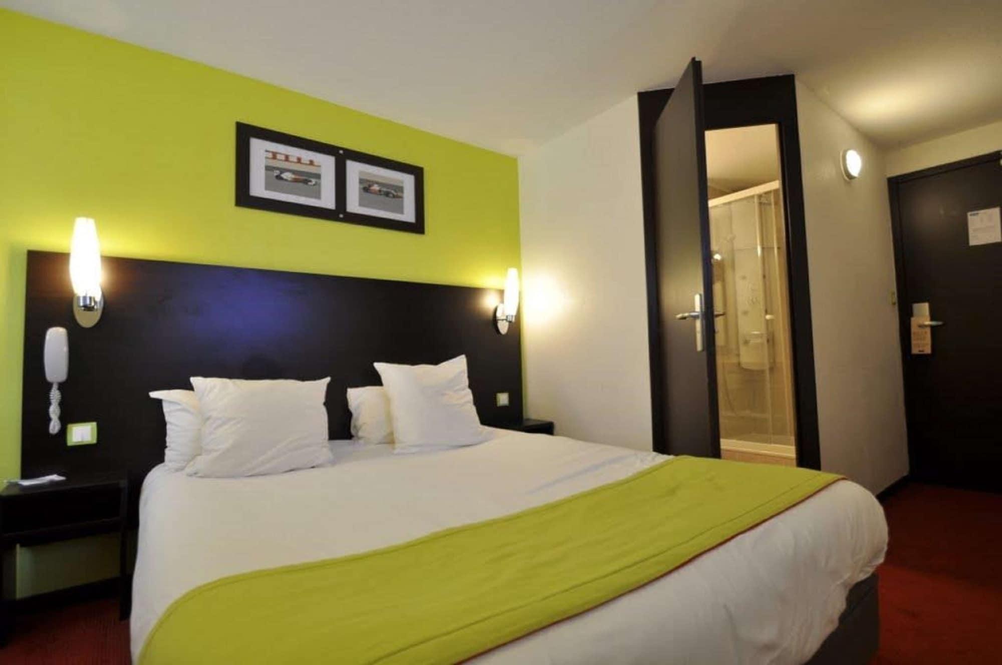 Enzo Hotels Vierzon By Kyriad Direct Rum bild