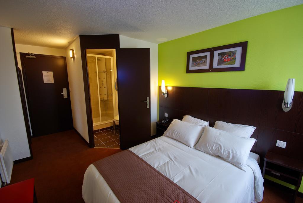 Enzo Hotels Vierzon By Kyriad Direct Exteriör bild