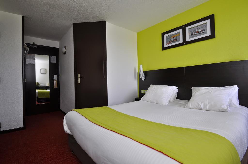 Enzo Hotels Vierzon By Kyriad Direct Exteriör bild